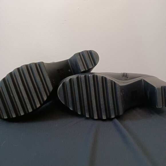 Steve Madden Black Chunky Platform Boots - Faux Leather Combat Style - EU39/ US8 - Picture 4 of 9